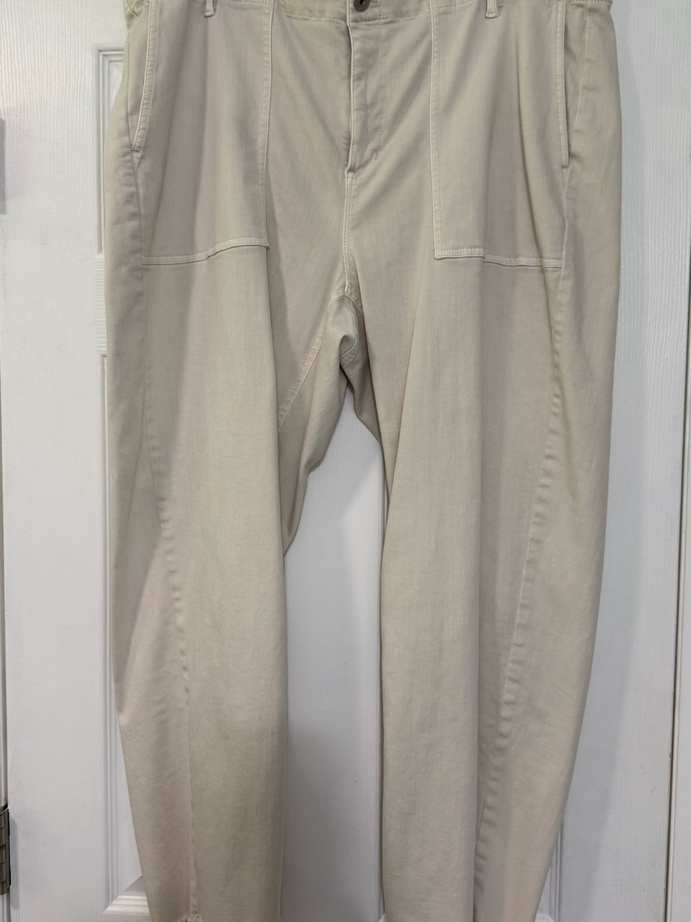 J. Jill Cropped Ankle Pants in Light Beige